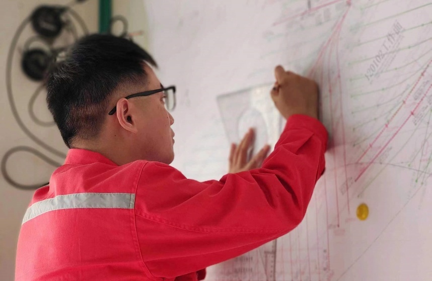 7680011eeb22001f6a17b54952391c06.jpg 7680011eeb22001f6a17b54952391c06.jpg